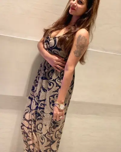 Mangkolemba Escort